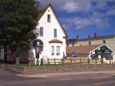 Le Gite De La Sagouine Hotel Bouctouche Exterior photo